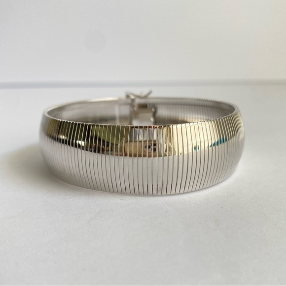 Bellezza Italy Omega Bracelet Itaor Wide Cleopatra Flex Cuff Silver Tone Metal - Picture 4 of 12